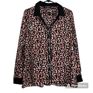 KARL LAGERFELD PARIS PINK BLACK ANIMAL PRINT‎ LONG SLEEVE BUTTON UP SHIRT LARGE